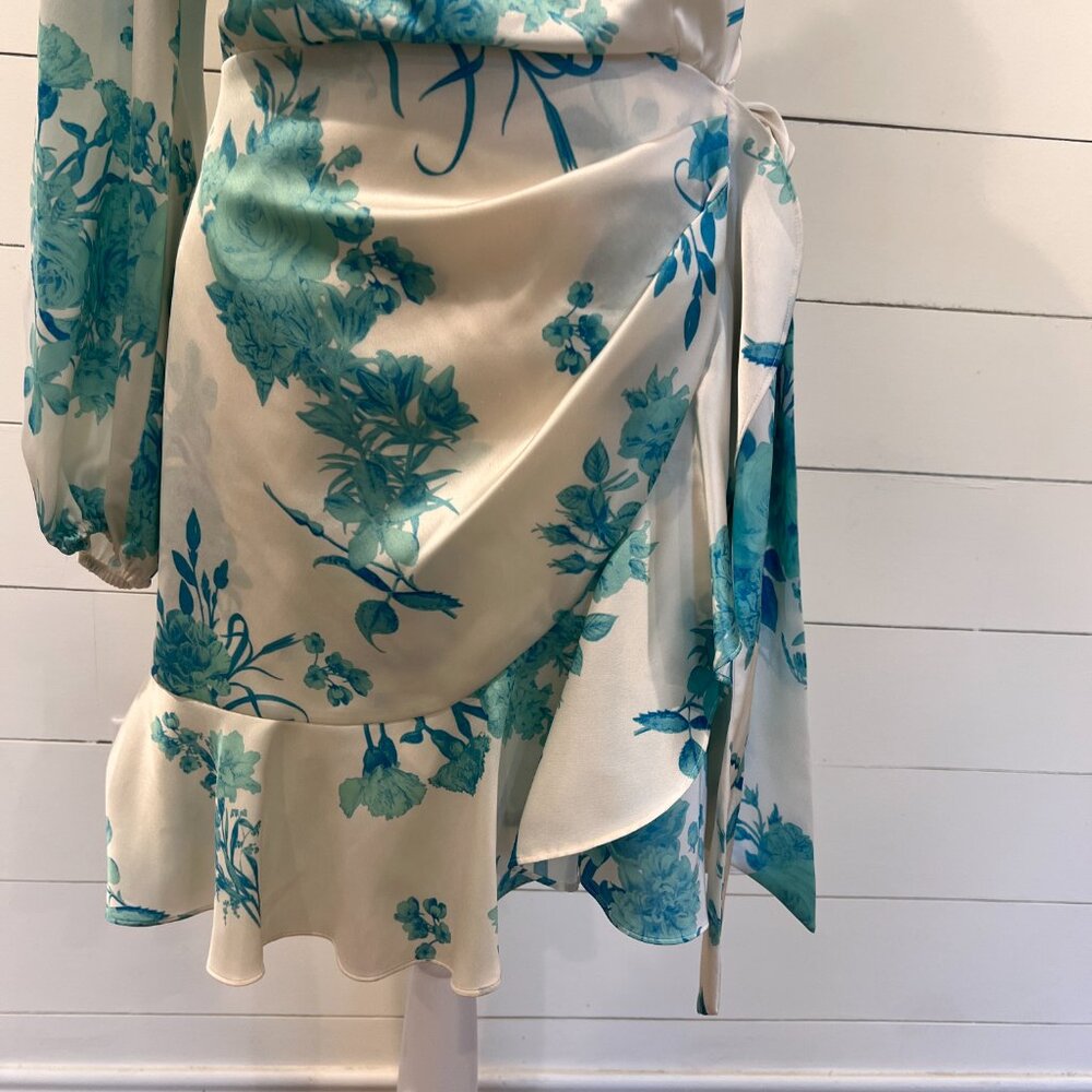 Gianni Bini Cream and Blue Satin Floral Wrap Dress Size 10 - Picture 3 of 11